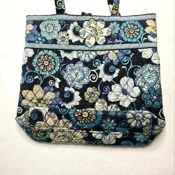 Vera Bradley Blue Cream  Floral  Cotton Large Tote Very Good Condition - Picture 3 of 12